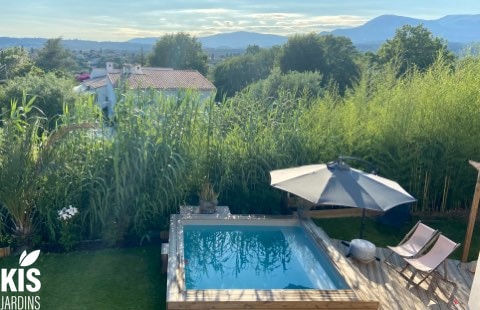 Piscine en bois carrée