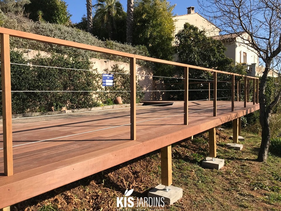 Terrasse sur pilotis